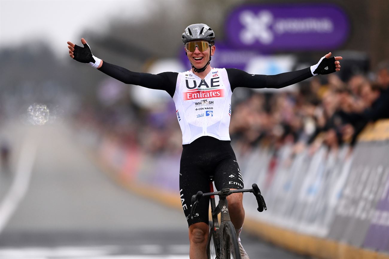 Tadej Poga&#269;ar attacks on the Kwaremont to win a dramatic Tour of Flanders