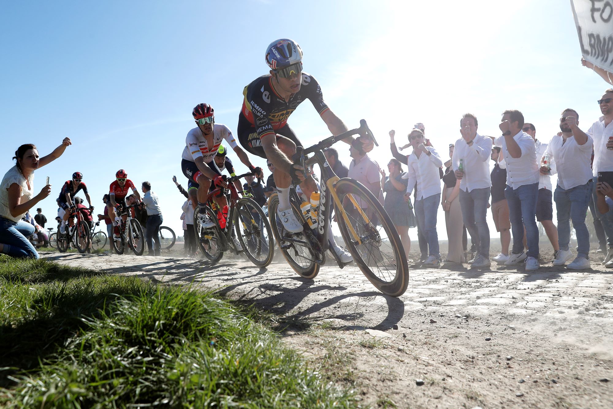 Jumbo-Visma set to use adjustable tyre pressure systems at Paris-Roubaix