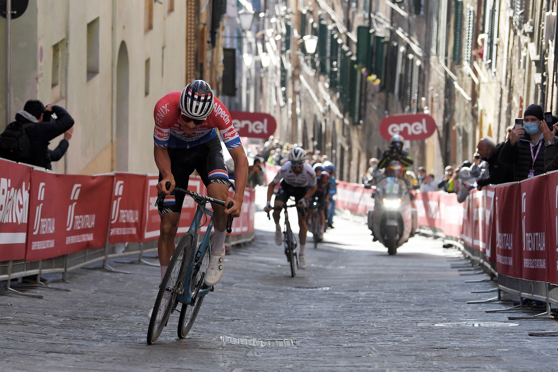 Mathieu van der Poel hoping to race 'as aggressively' at Strade Bianche as 2021 victory