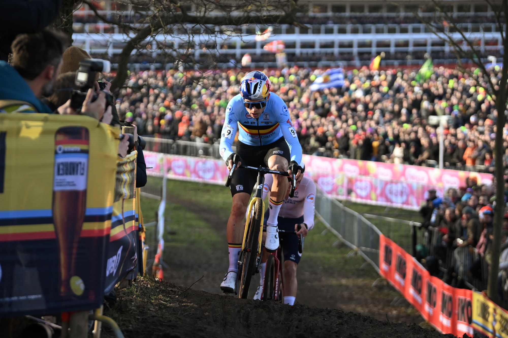 Even Wout van Aert can lose his nerve: Five things we learned from the CX World Championships